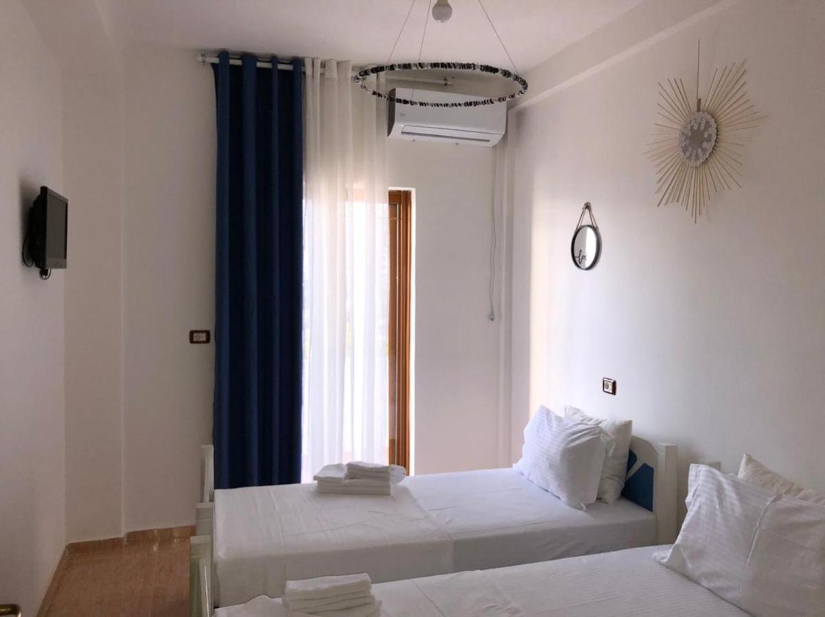 Kenza Apartments Sarande Phòng bức ảnh
