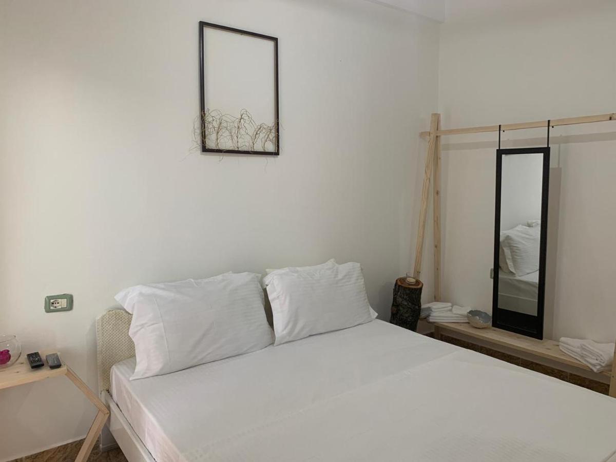 Kenza Apartments Sarande Phòng bức ảnh