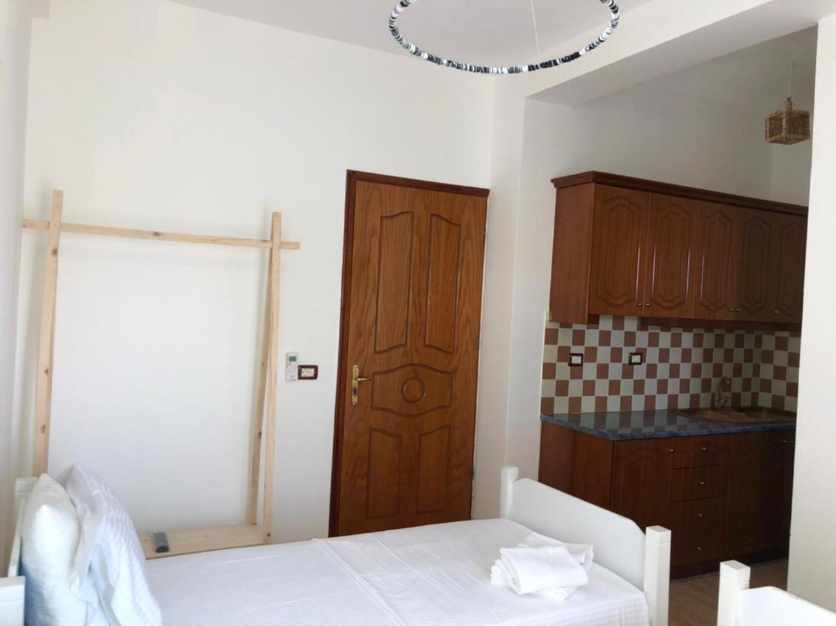 Kenza Apartments Sarande Phòng bức ảnh