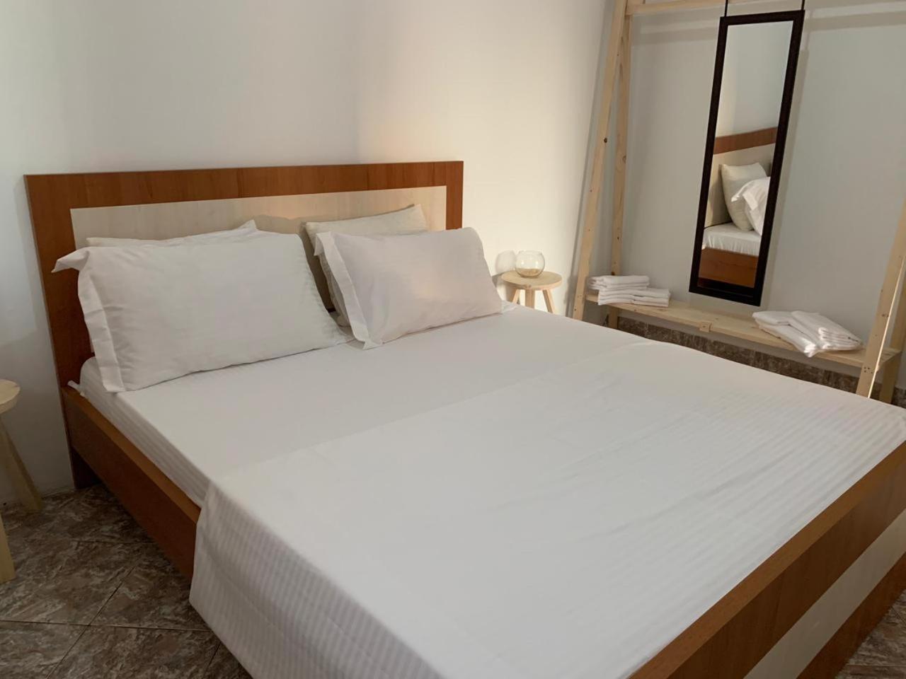 Kenza Apartments Sarande Phòng bức ảnh