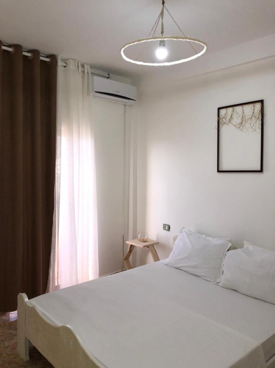 Kenza Apartments Sarande Phòng bức ảnh
